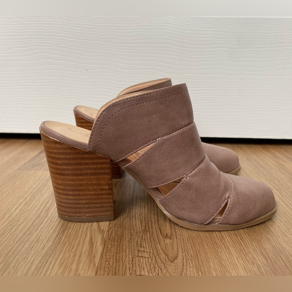 CCOCCI block heel booties / size 7 - Picture 5 of 10